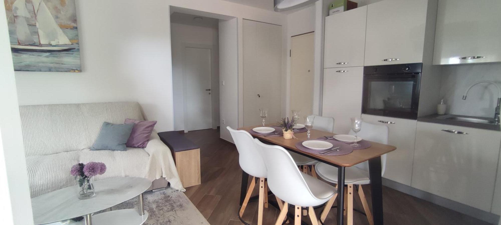 Sunny Oasis Apartment - High Ground Floor With Sunny Terrace & Private Garden!! Медулин Экстерьер фото
